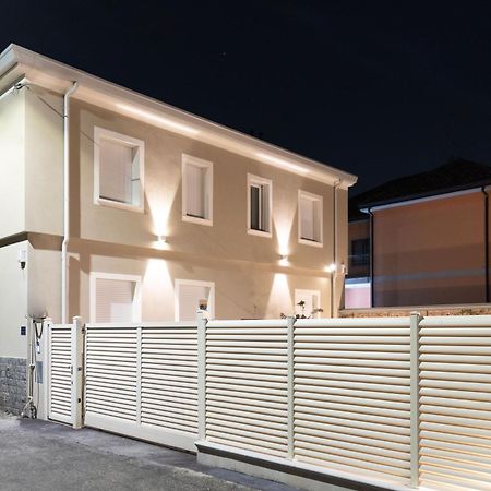 Residence Locatelli Rho Bagian luar foto