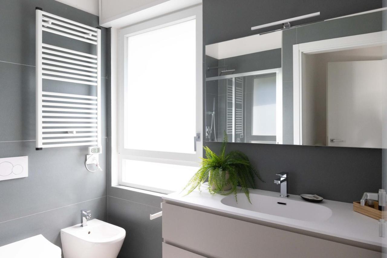 Residence Locatelli Rho Bagian luar foto