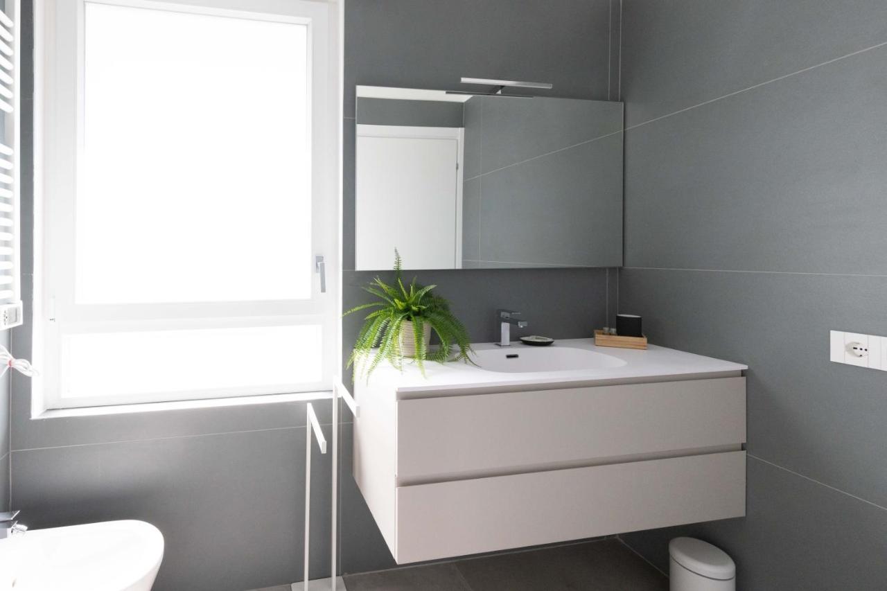 Residence Locatelli Rho Bagian luar foto