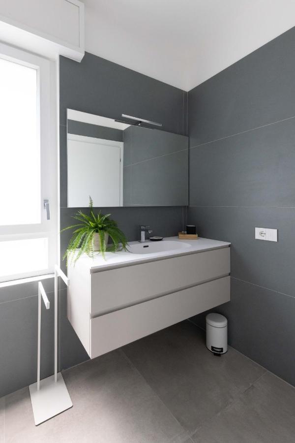 Residence Locatelli Rho Bagian luar foto